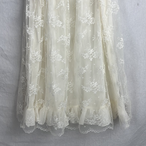 Flora White lace slip. Size M - Picture 4 of 6